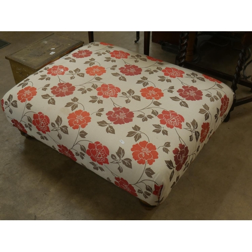 753 - LARGE FOOT STOOL