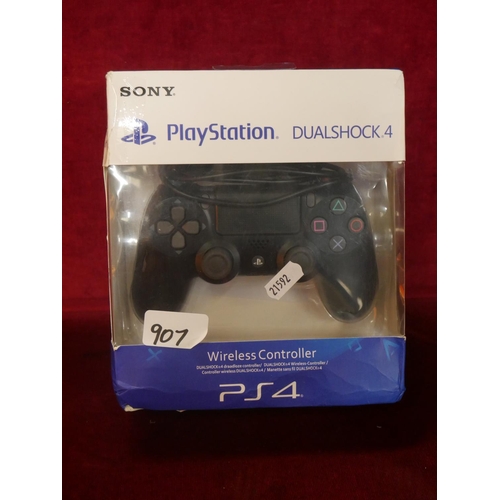 907 - PLAY STATION CONTROLLER