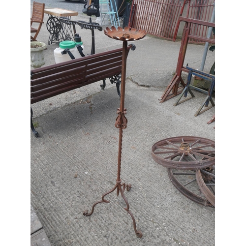 182 - METAL PLANT STAND