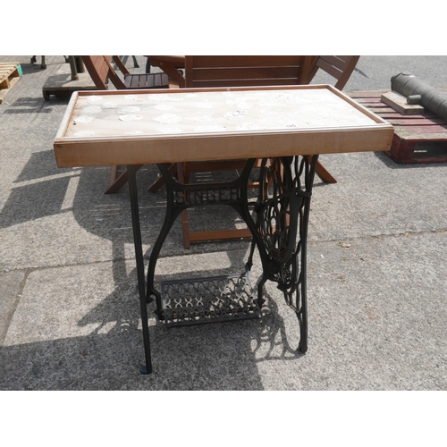 195 - SINGER SEWING MACHINE TABLE