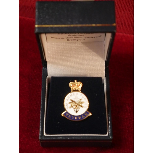 424 - ARMED FORCES BADGE