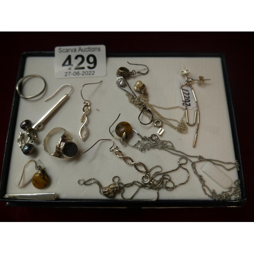 429 - SELECTION OF SILVER JEWELLERY