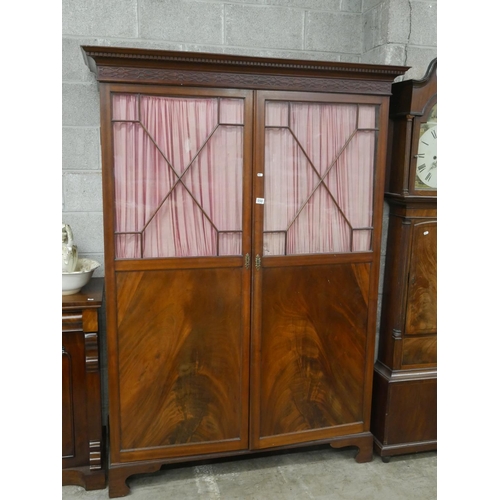 550 - GEORGIAN 2 DOOR WARDROBE - BACK FOOT MISSING