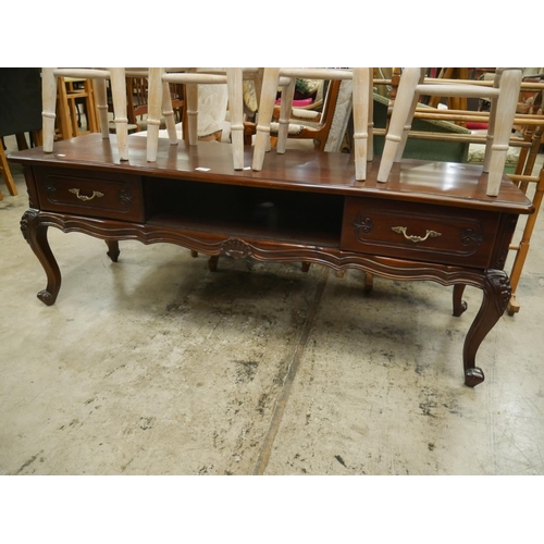 671 - LONG OCCASIONAL TABLE