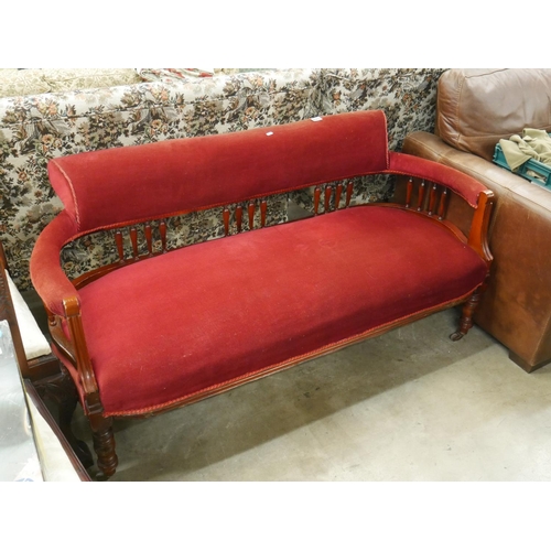 693 - EDWARDIAN SETTEE