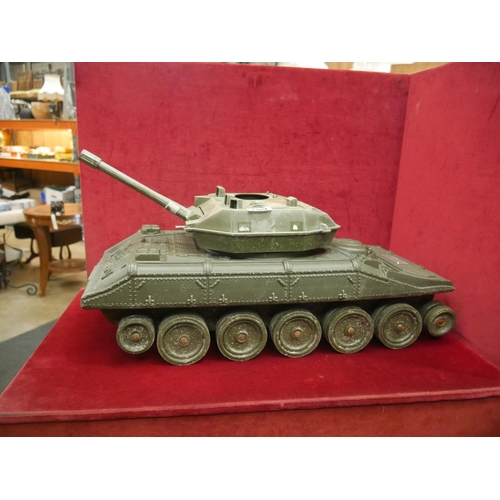 789 - VINTAGE TANK