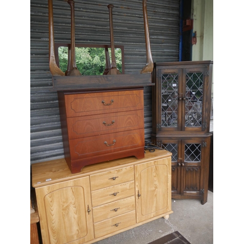 149 - OCCASIONAL FURNITURE X 4