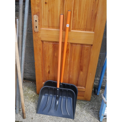 63 - 2 STABLE SHOVELS