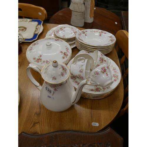 636 - DUCHESS TEA & DINNER WARE