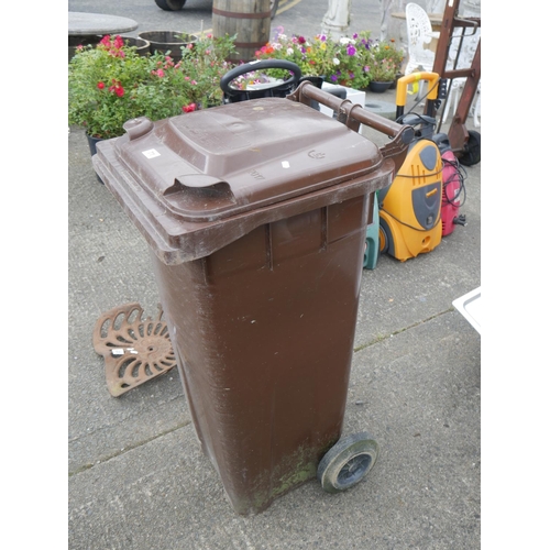 71 - WHEELIE BIN