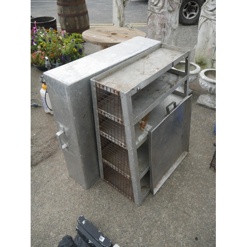 95 - METAL SHELVING UNIT & TRAYS