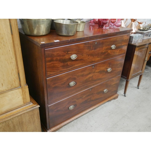 459 - VICTORIAN MAHOGANY 3 DRAWER CHEST