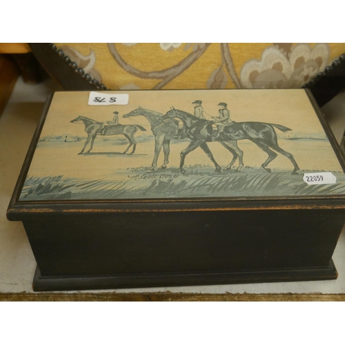 878 - DECORATIVE BOX