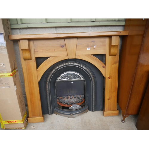 172 - ELECTRIC FIRE WITH SURROUND & MANTLE PIECE