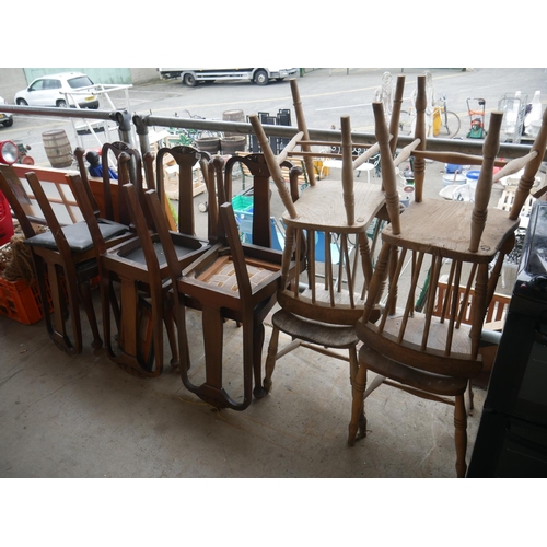 191 - LOT OF CHAIRS