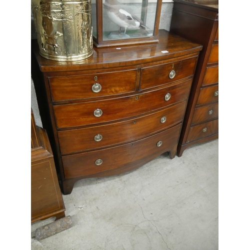 456 - GEORGIAN BOW FRONTED 3 DRAWER CHEST OF DRAWERS