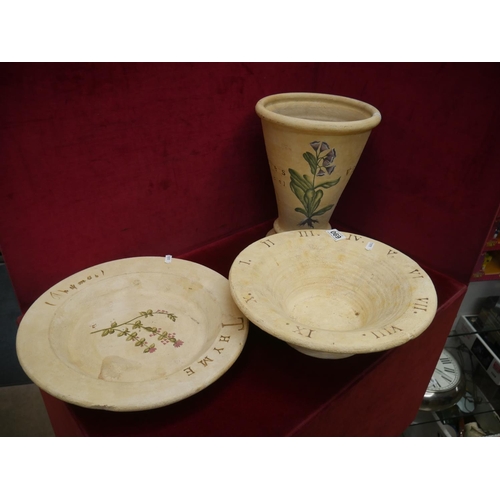 690 - POTTERY ITEMS X 3