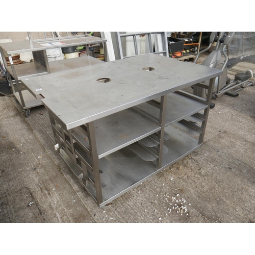 28 - STAINLESS STEEL TABLE