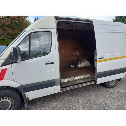 166 - 2007 VW CRAFTER 2.5 5 CYCINDER DIESEL  MOT TO 14/11/22 MILES 170,000 APPROX - TOW BAR & LIGHTS