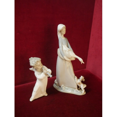 257 - 2 LLADRO FIGURES