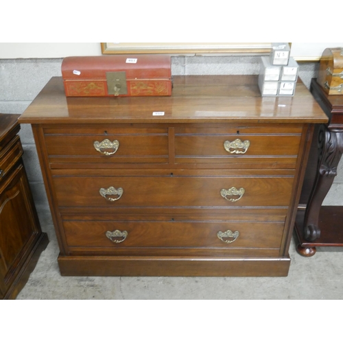 400 - VICTORIAN 2 OVER 2 CHEST OF DRAWERS