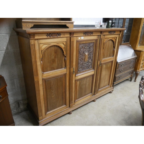 455 - 19TH C. WALNUT LINEN CHEST