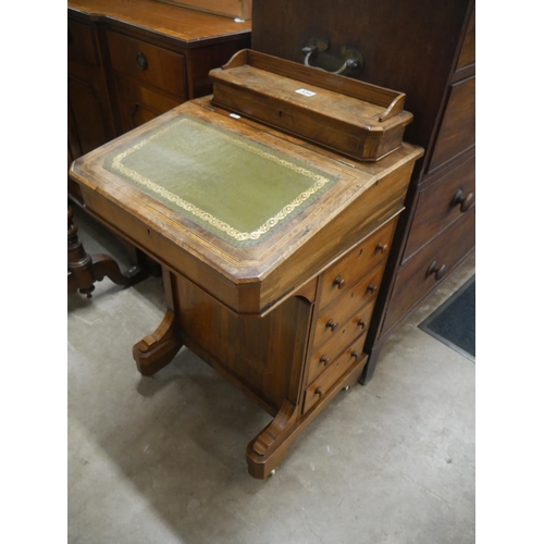 509 - WALNUT VICTORIAN DAVENPORT BUREAU