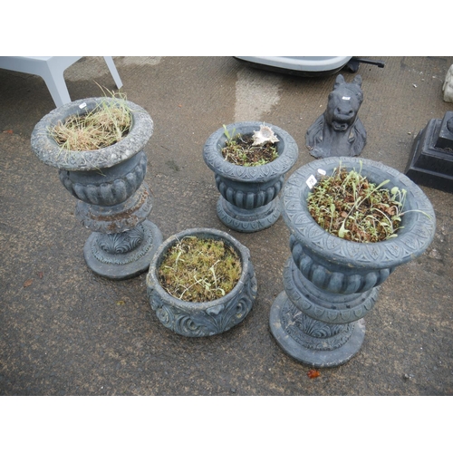 70 - LOT OF CONCRETE PLANTERS