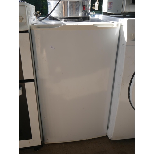 179 - FRIDGE - NEEDS CLEANED