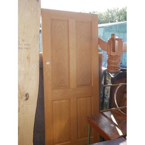 189 - SOLID OAK DOOR