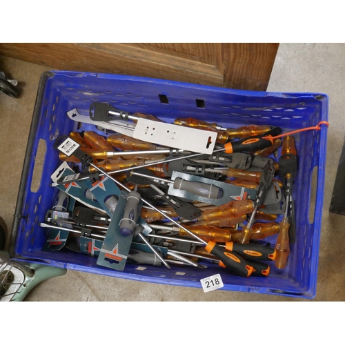 218 - BOX OF SCREWDRIVERS