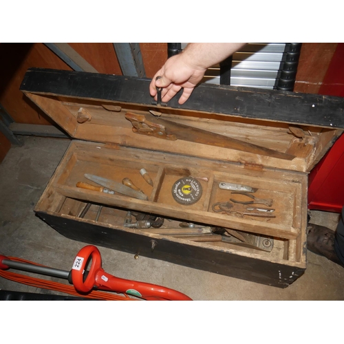 223 - JOINERS TOOL BOX & TOOLS