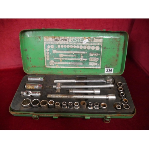 236 - SOCKET SET