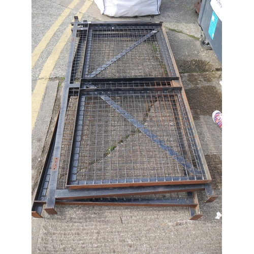 30 - 3 STEEL MESH GRILLS