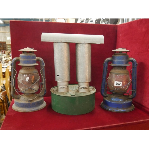 262 - 2 OIL LAMPS & PARAFFIN HEATER