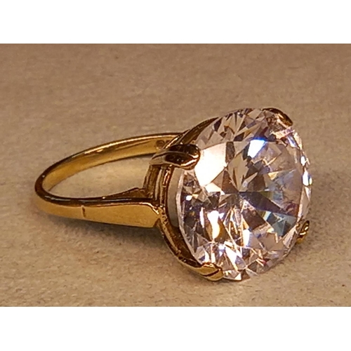 332 - VINTAGE 9CT SOLITAIRE RING SIZE P.1/2