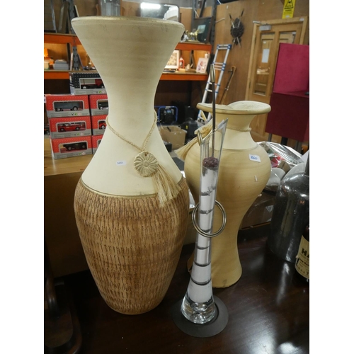 860 - 3 VASES