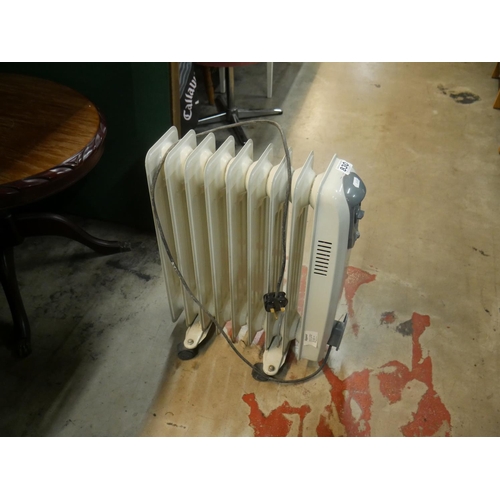 830 - OIL FILLED RADIATOR