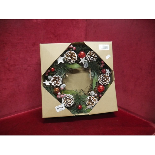 634 - CHRISTMAS WREATH