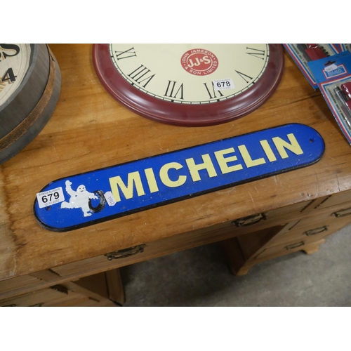 679 - MICHELIN SIGN