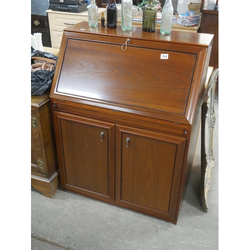 704 - MAHOGANY BUREAU