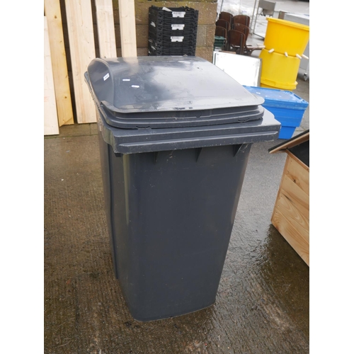 30 - BLACK WHEELIE BIN