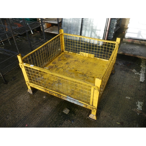 4 - PALLET CAGE