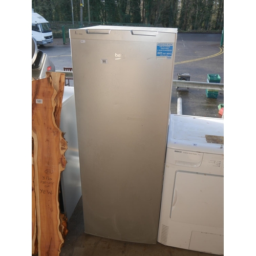 98 - BEKO FRIDGE - WORKING BUT NEEDS CLEANED