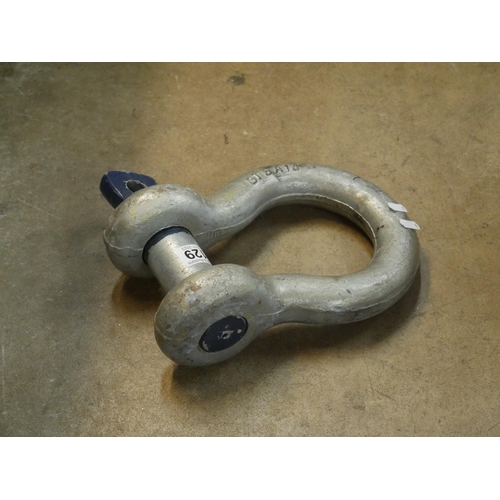 129 - LARGE SHACKLE