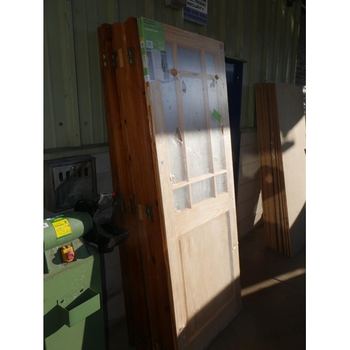 87 - SELECTION OF USED DOORS & 1 NEW DOOR