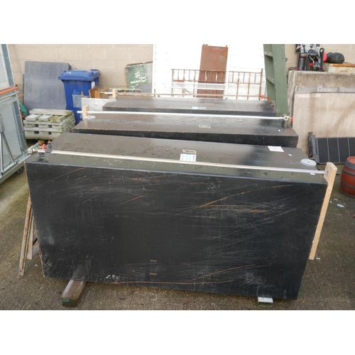 26 - STEEL OIL TANK WITH THE OPTION OF 2 MORE