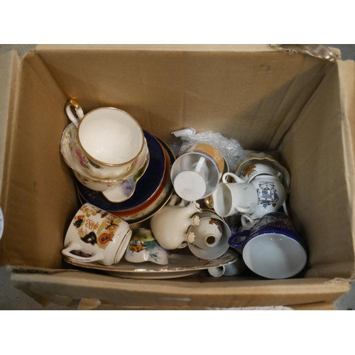 728 - BOX OF CERAMICS