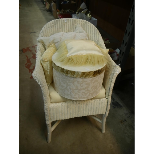 729 - LLOYD LOOM CHAIR & HAT BOX