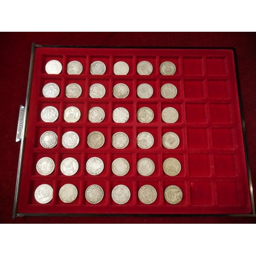 326 - TRAY OF ONE SHILLINGS